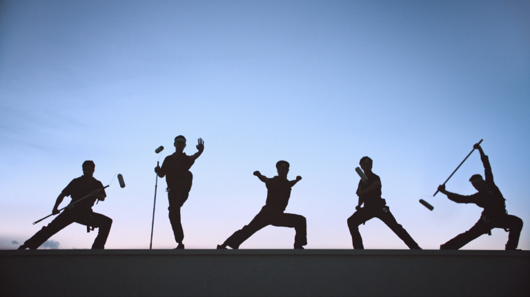 Pintores Kung Fu em campanha de Coral