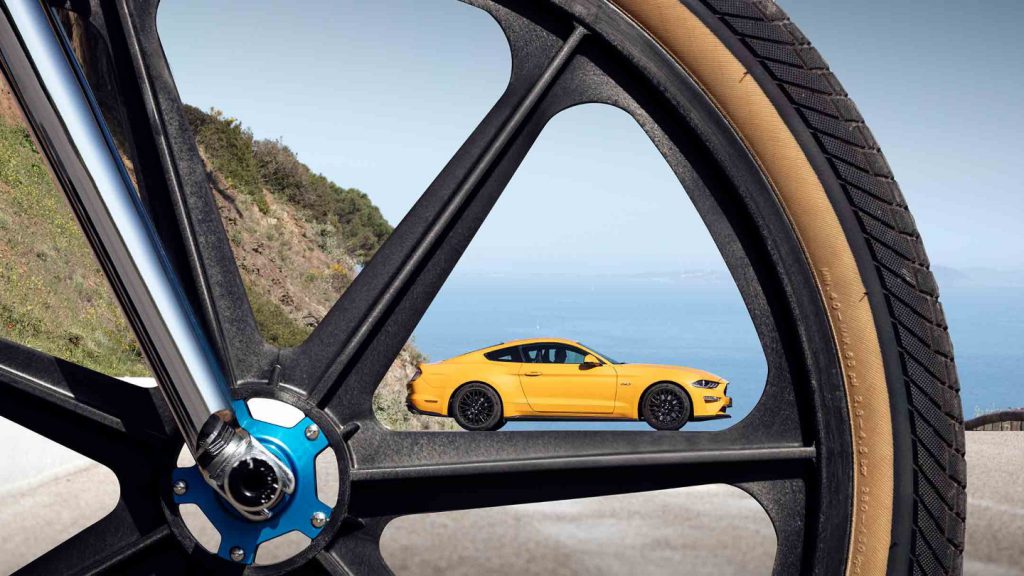 Ford promove convivência pacífica entre motoristas e ciclistas
