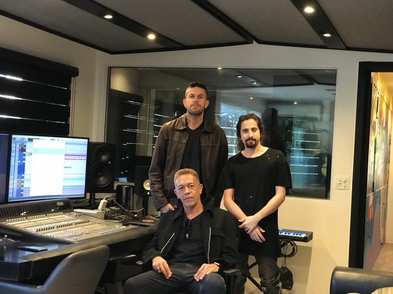 Capitão Musical abre em Portugal