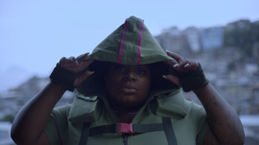 Carnaval de Call of Duty ganha clipe com Jojo Todynho