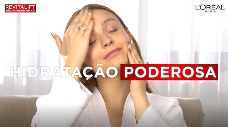 Larissa Manoela divulga sérum contra linhas de expressão