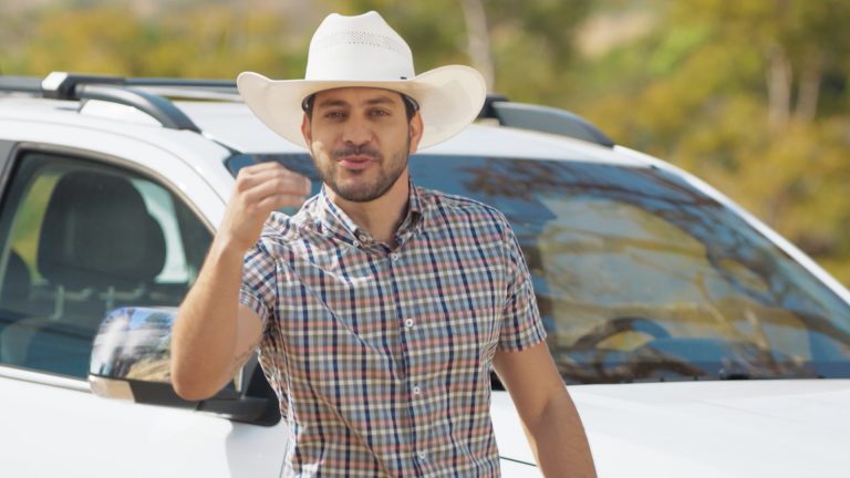 Chevrolet divulga picape com o ex-BBB e fazendeiro Caio Afiune