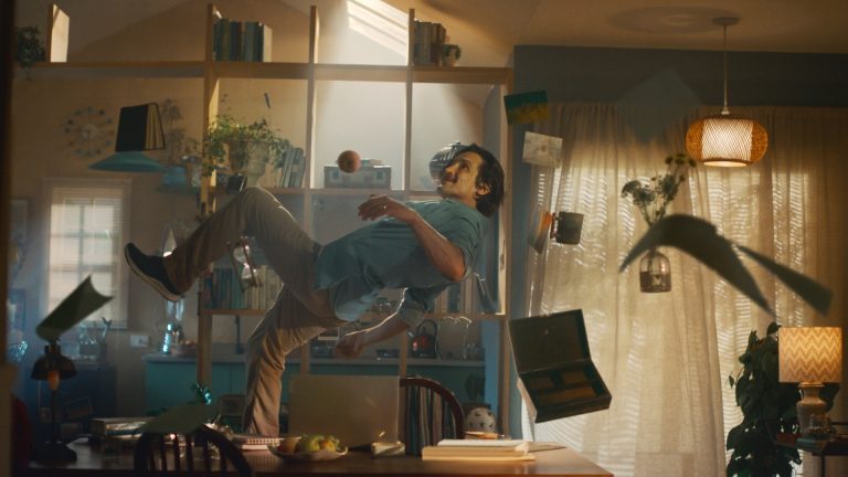 Amil destaca importância da saúde mental com hit de Lulu Santos