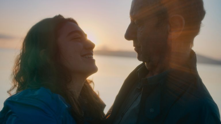 Amyr Klink e filha divulgam novo modelo da Chevrolet