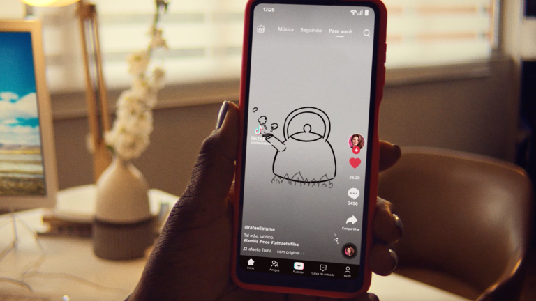 “A gente se fala com um TikTok”