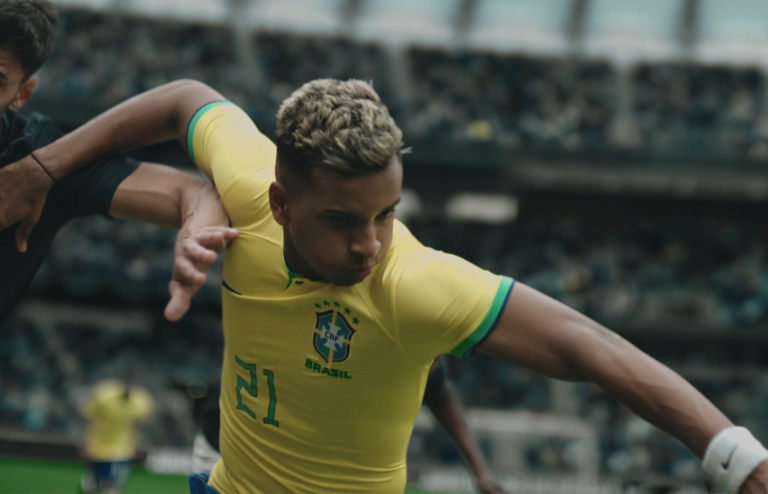 Nike: “Veste a Garra”
