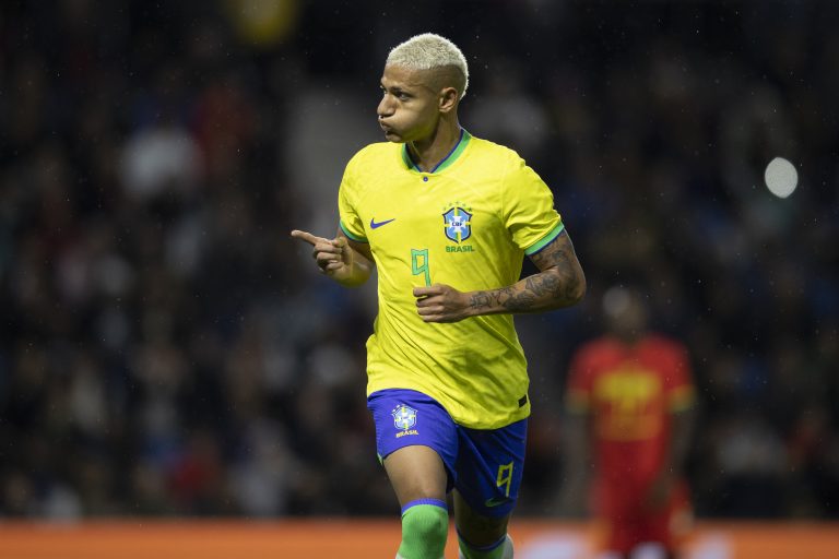 Richarlison é o novo embaixador do time Brahma para a Copa