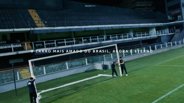 Gol da Volkswagen eternizado nas traves da Vila Belmiro