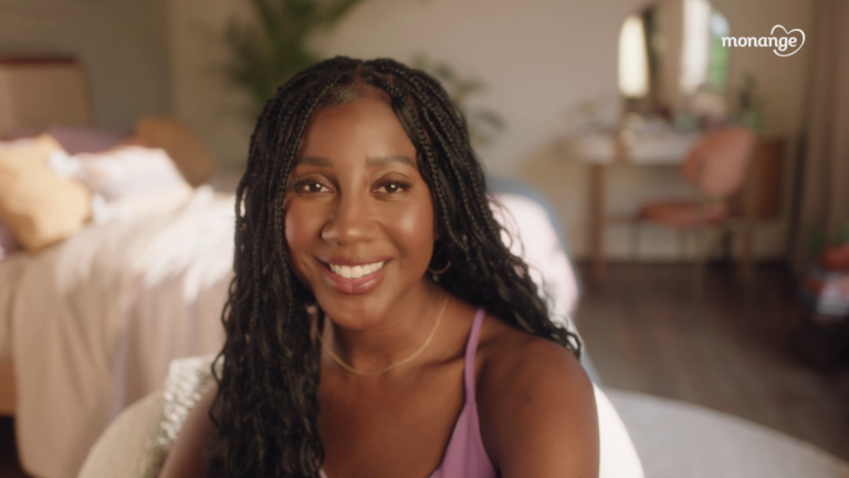 Monange apresenta novo posicionamento com Camilla de Lucas