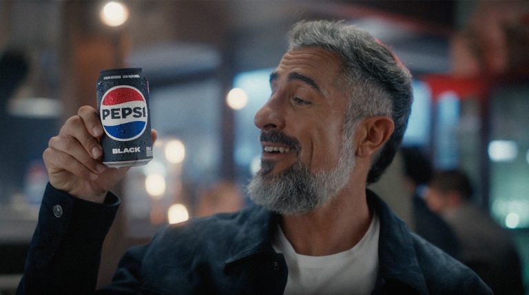Marcos Mion estrela ação de rebranding de Pepsi no Brasil