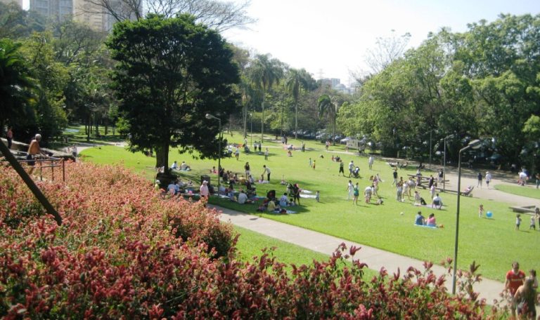 NEOOH implanta DOOH no Parque Burle Marx