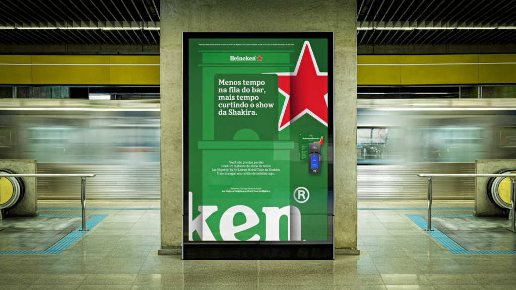 Heineken transforma OOH em caixas de bar para agilizar experiência no show de Shakira