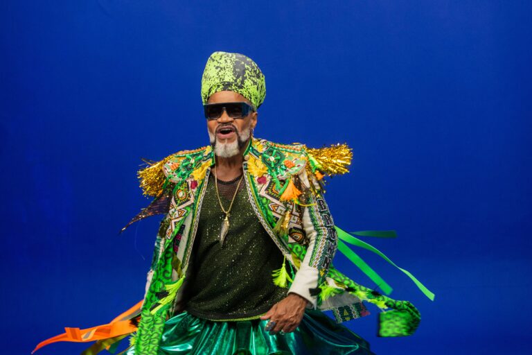Carlinhos Brown grava clipe ao vivo no Carnaval para Neoenergia