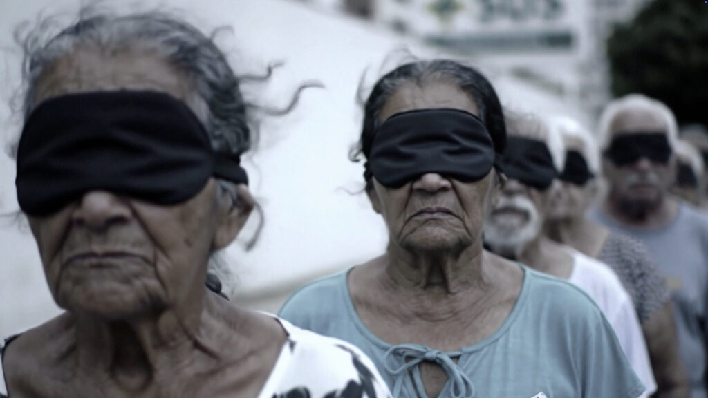 “A fila que ninguém vê”: Da Dark Kitchen Creatives para a Central da Visão