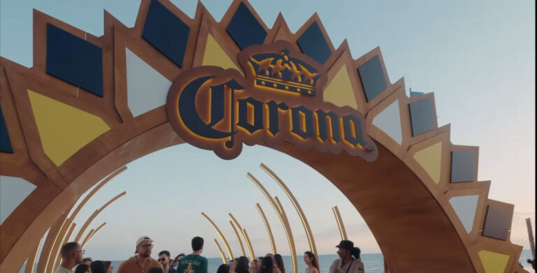 Lady Gaga: Corona celebra 100 anos com palco especial no pôr do sol de Copacabana