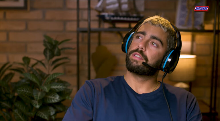 Snickers lança “Viajou, né?” com Pedro Scooby como protagonista