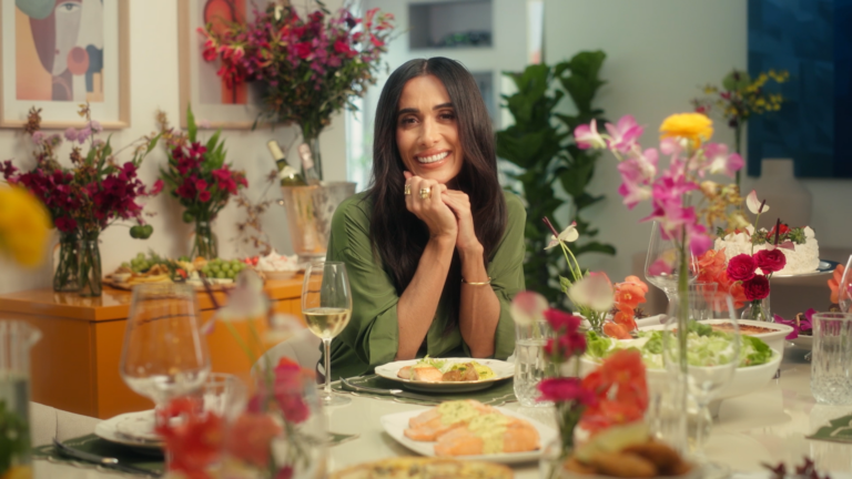 Dia das Mães: Pão de Açúcar traz flores e Silvia Braz para a data