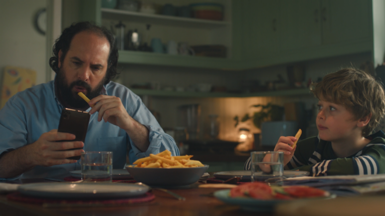 McCain lança “Father & Son” no Brasil adaptada pela CP+B