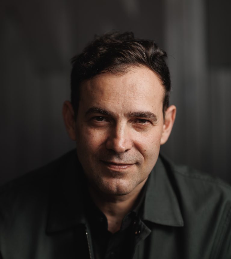 2026: Caio Thomaz, CEO da agência Valiant: “É fundamental se valer da atmosfera para ser relevante para o seu cliente.”