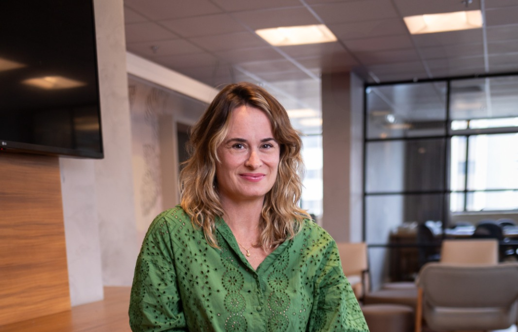 2026: Grasiela Scalioni, CEO da Lápis Raro: “Vencerá quem souber separar o ruído do sinal.”