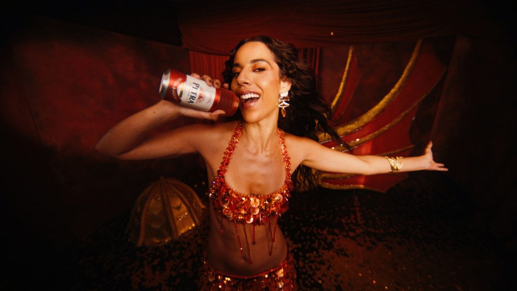 Marina Sena puxa o Carnaval com o #CarnaPetra