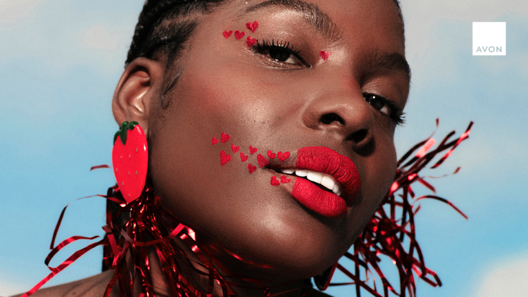 Avon leva Power Stay para o centro do Carnaval