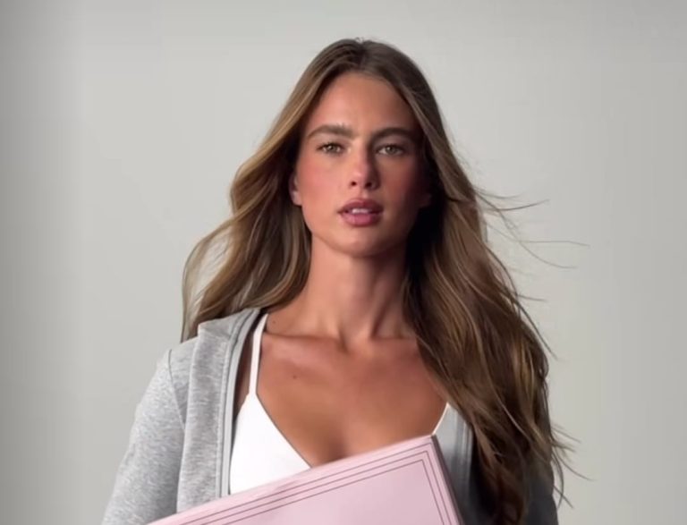 Alo Yoga aposta em modelo brasileira para ação no Valentine’s Day