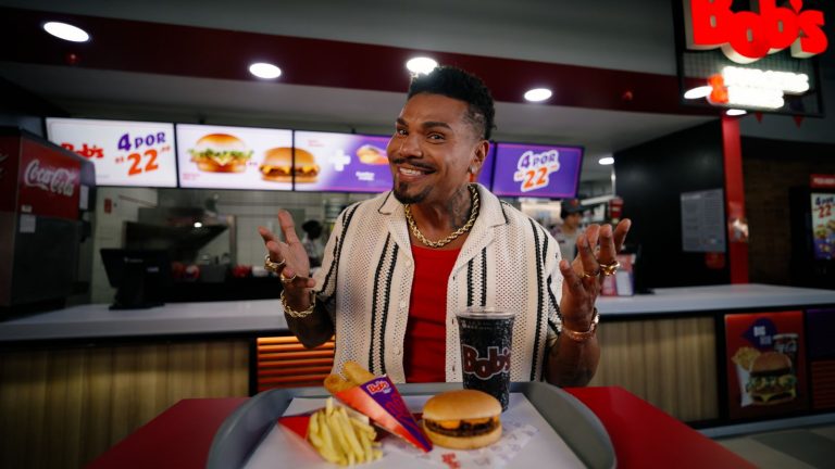 Bob’s aciona Naldo Benny em “Pode Acreditar”