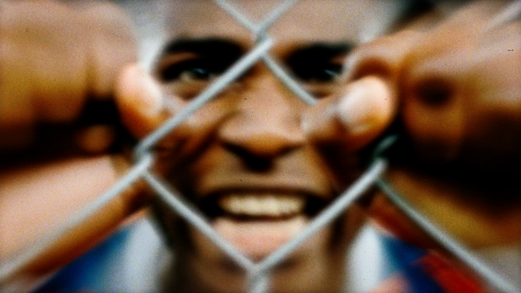 Número “+23%” em camisa no Brasileirão alerta para violência contra mulheres
