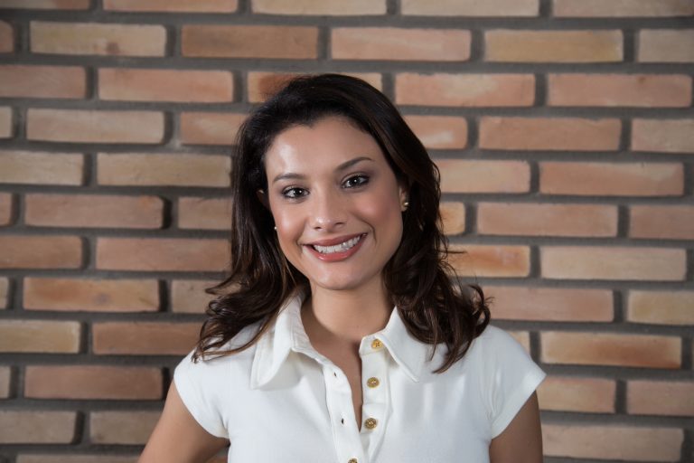 Dia da Mulher – Janaína Zanardi, CEO e sócia da Plug: “Diversidade de pensamento melhora a tomada de decisão.”