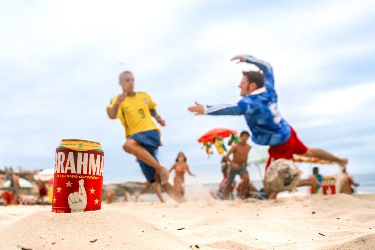 Brahma transforma “acreditar” na Seleção em plataforma de marketing para a Copa