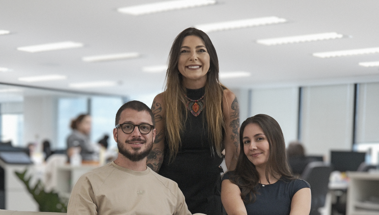 NOVA reorganiza Criação com promoção e contratações