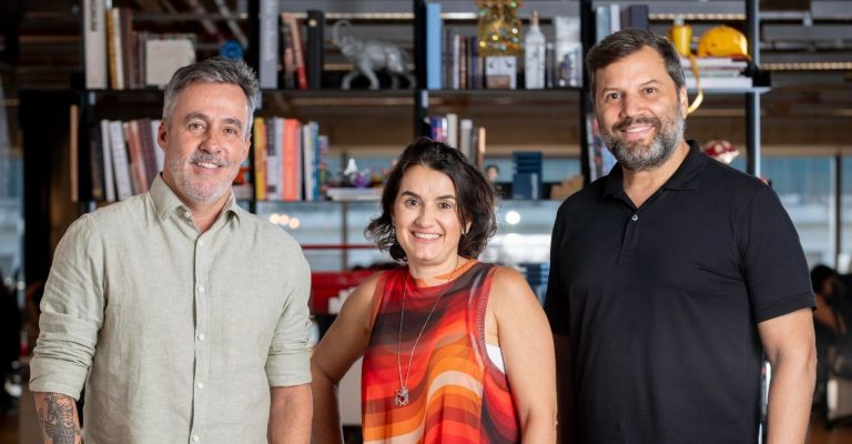 JCDecaux escolhe Crispin para estratégia de marca no Brasil