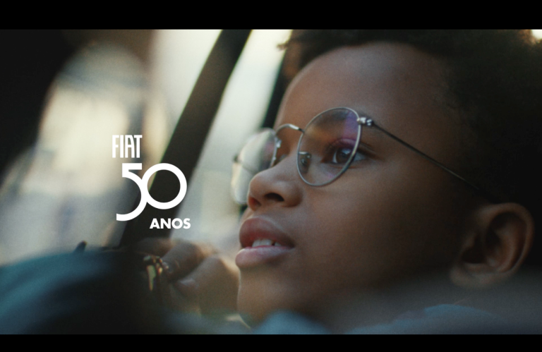 Fiat transforma 50 anos no Brasil em homenagem às memórias de diferentes gerações