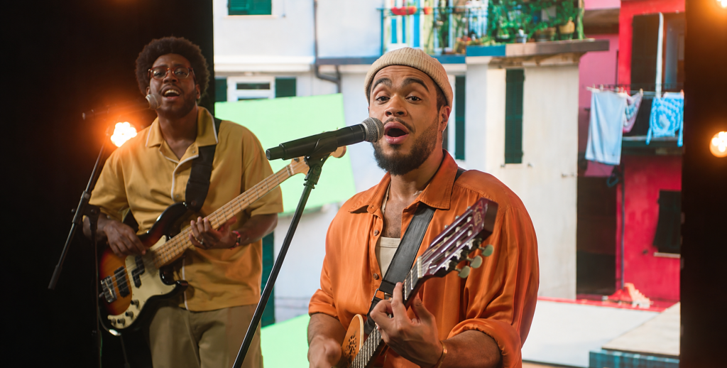 Gilsons estrelam nova campanha do Prêmio LED Globo