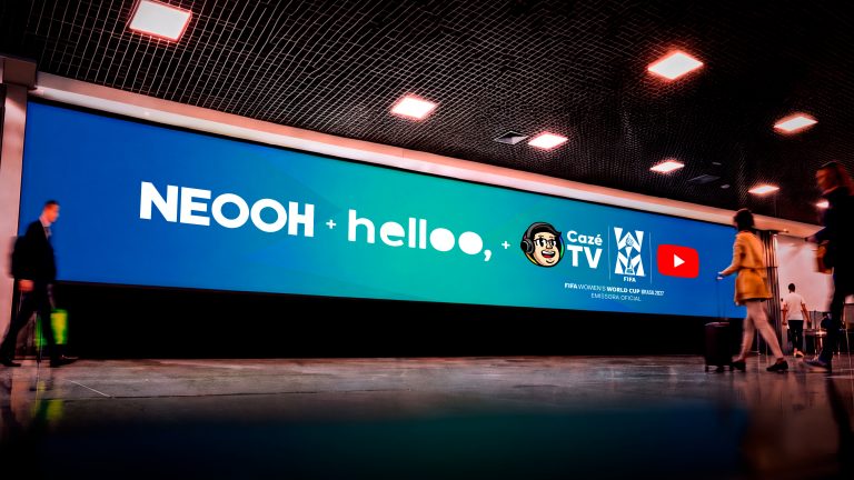 CazéTV, NEOOH e helloo colocam Copa do Mundo Feminina nas ruas