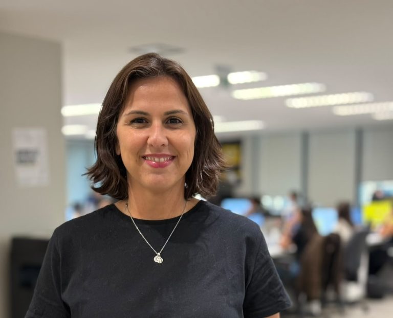 Renata de Souza Prado, gerente de Planejamento da NOVA: “O trabalho manual me ensina que nem toda criação precisa ter pressa.”